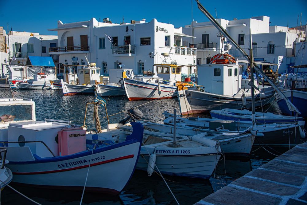 Paros Nightlife: Meilleurs endroits pour sortir sur l'île magazine voyage - Grèce